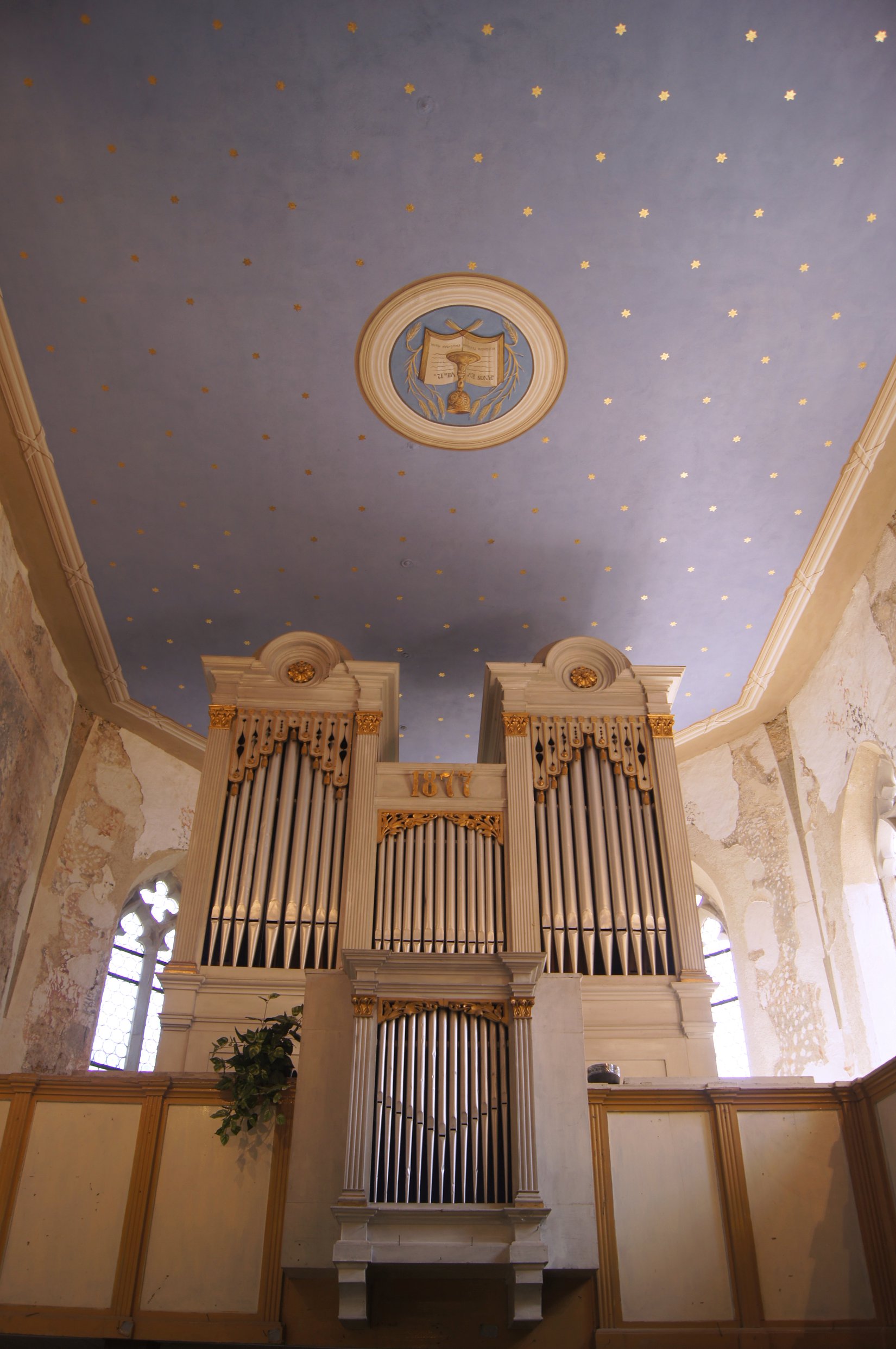 Organ v kostole ref. cirkvi v Plešivci