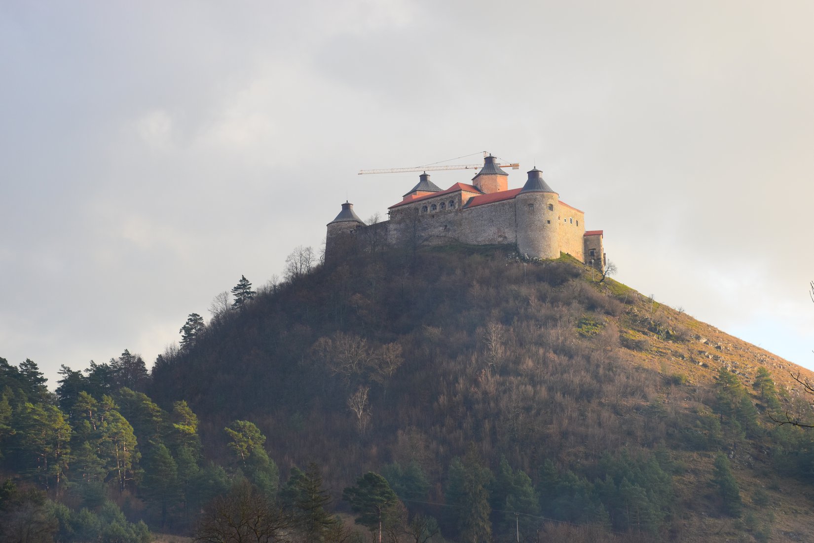 Severná strana hradu Krásna Hôrka