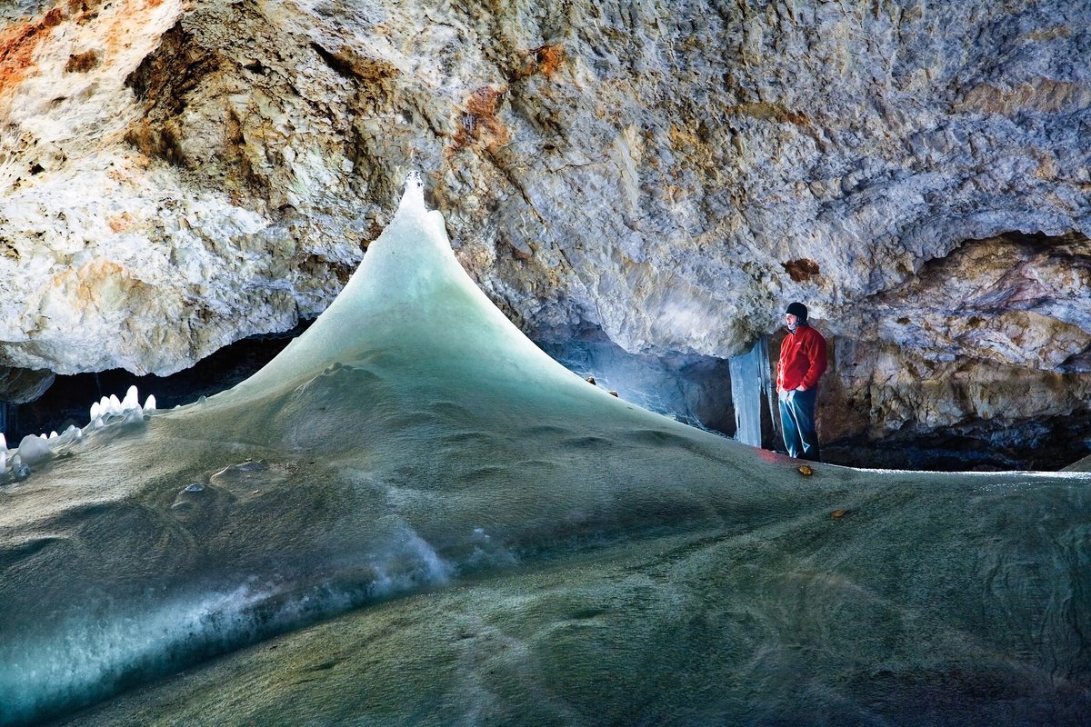 Dobšinská ľadová jaskyňa