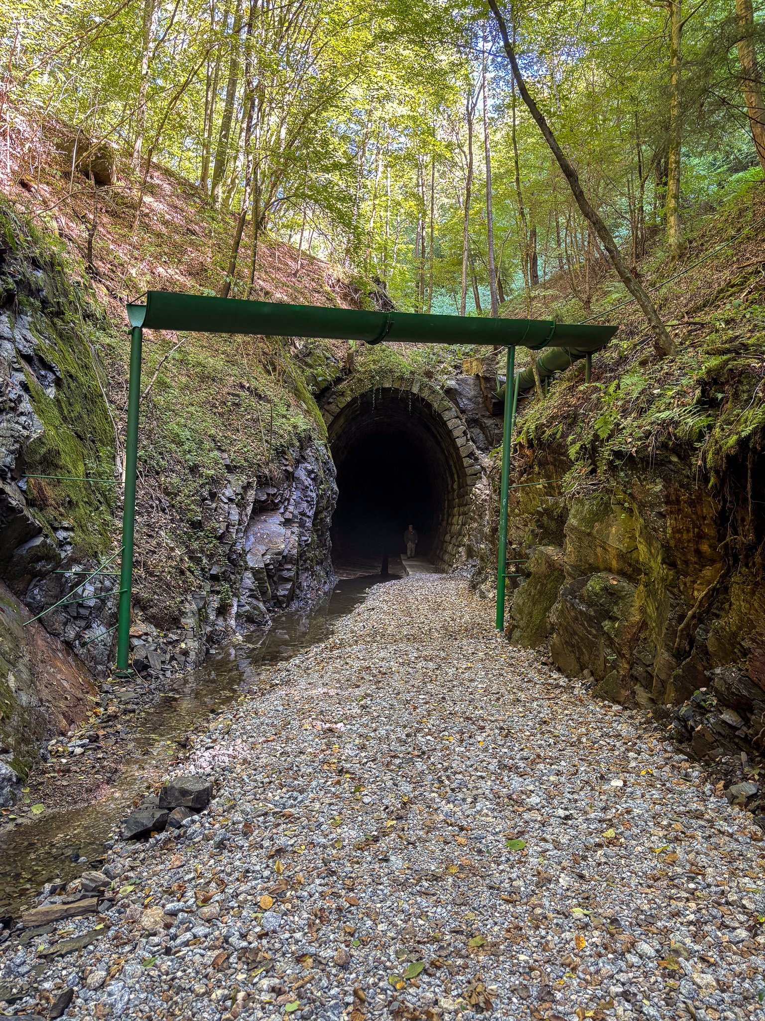Gemerské spojky prešli údržbou – Slavošovský tunel je opäť bezpečnejší