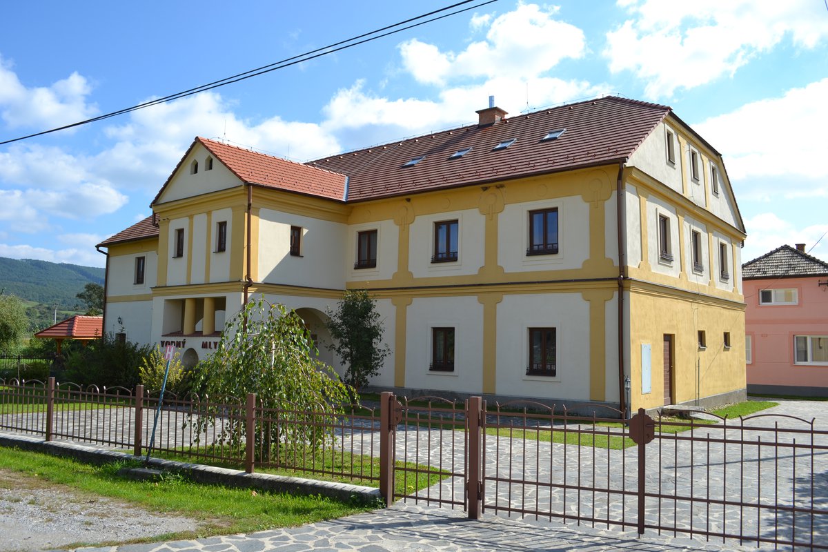 Veľké Teriakovce village