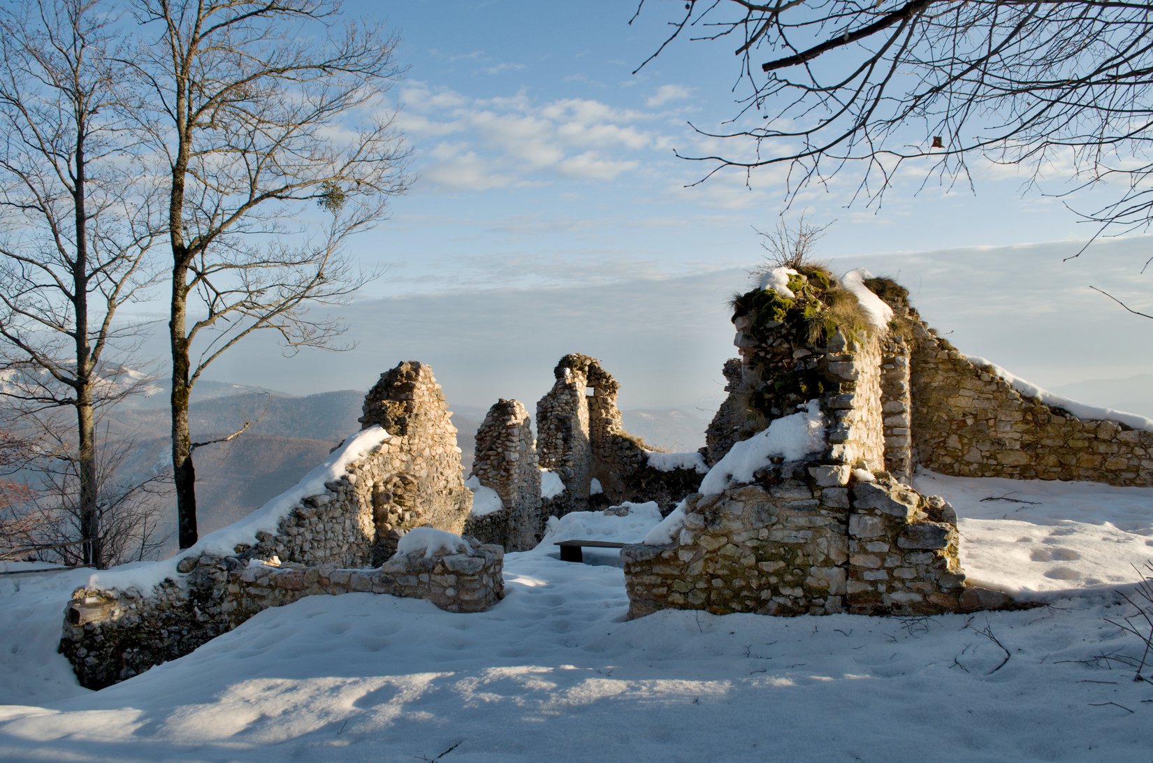 Hrad Muráň v zime