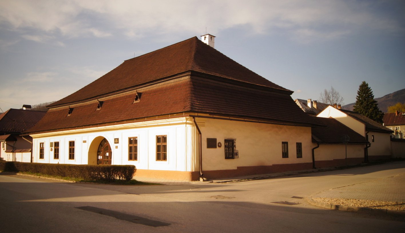 Prvé slovenské gymnázium v Revúcej