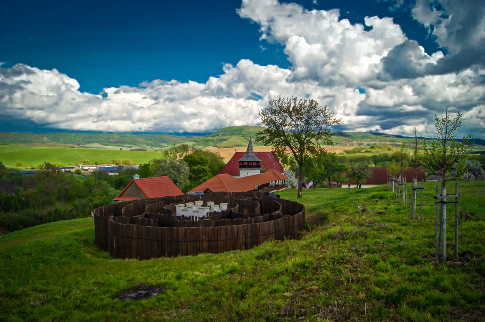 Rozprávkové bludisko v Drienčanoch