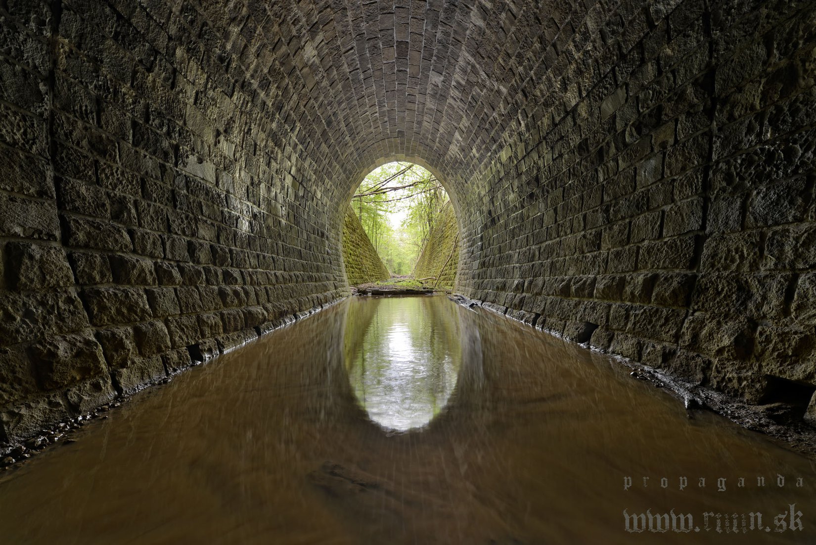 Tunel pod Dielikom - súčasť gemerských spojok